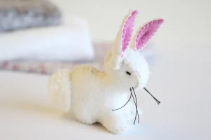 Handmade little felt rabbit - white