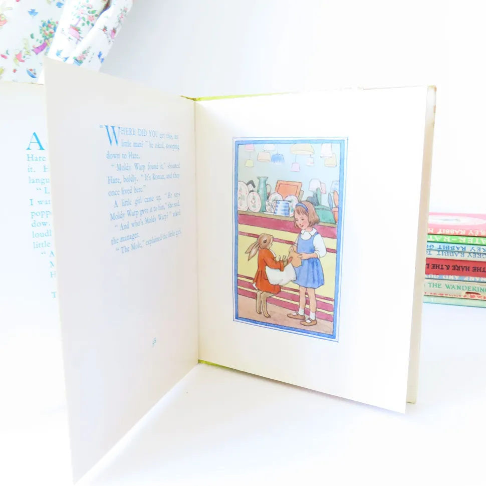 vintage_book__hare_goes_s_4.webp VINTAGE book - Hare Goes Shopping (1969)