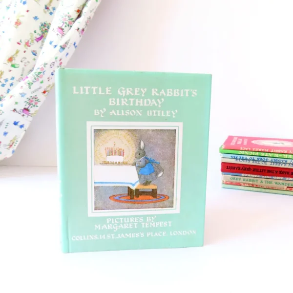VINTAGE book - Little Grey Rabbit's Birthday (1971)