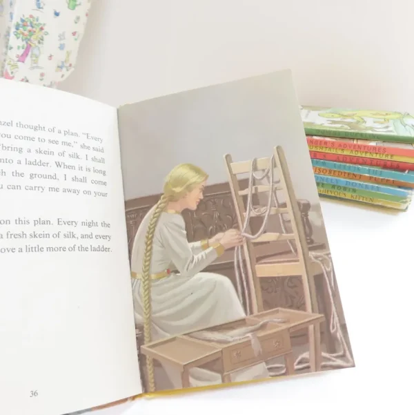 VINTAGE Ladybird book - Rapunzel (1970s)
