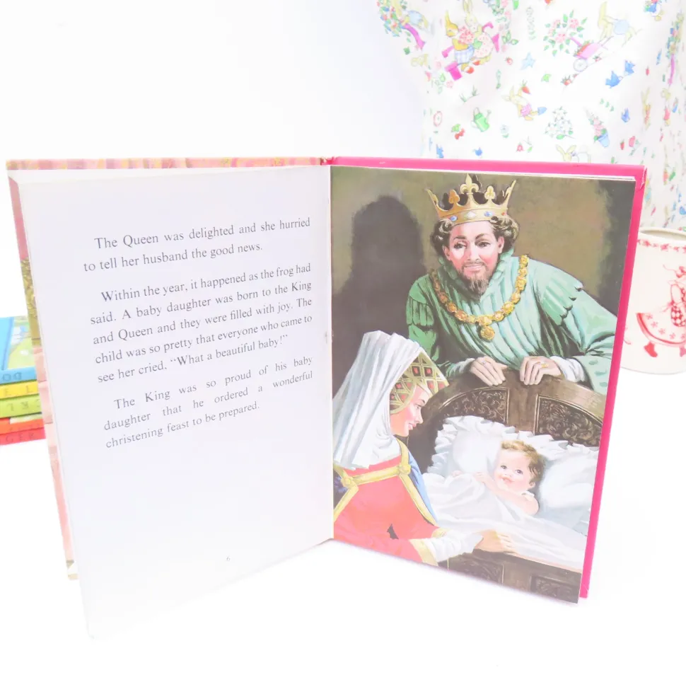 VINTAGE Ladybird book - Sleeping Beauty (late 1970s)