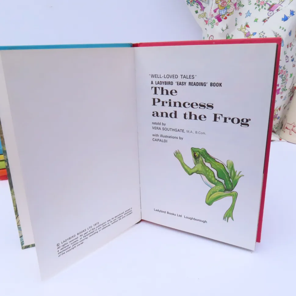 vintage_ladybird_book___t_3-1.webp VINTAGE Ladybird book - The Princess and the Frog (late 1970s)