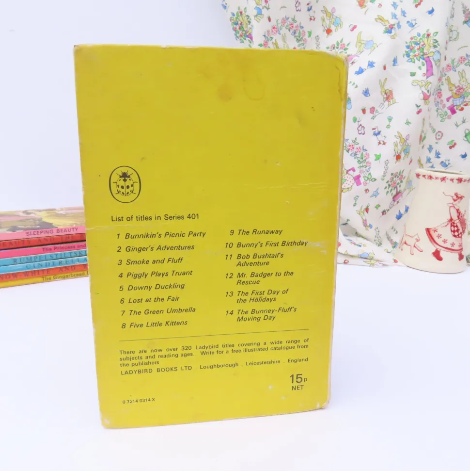 vintage_ladybird_book__bo_1.webp VINTAGE Ladybird book - Bob Bushtail's Adventures (1973)