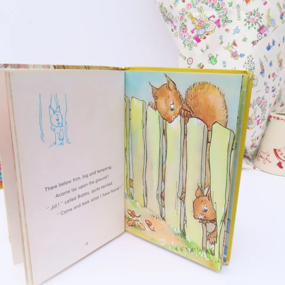 vintage_ladybird_book__bo_7.webp VINTAGE Ladybird book - Bob Bushtail's Adventures (1973)