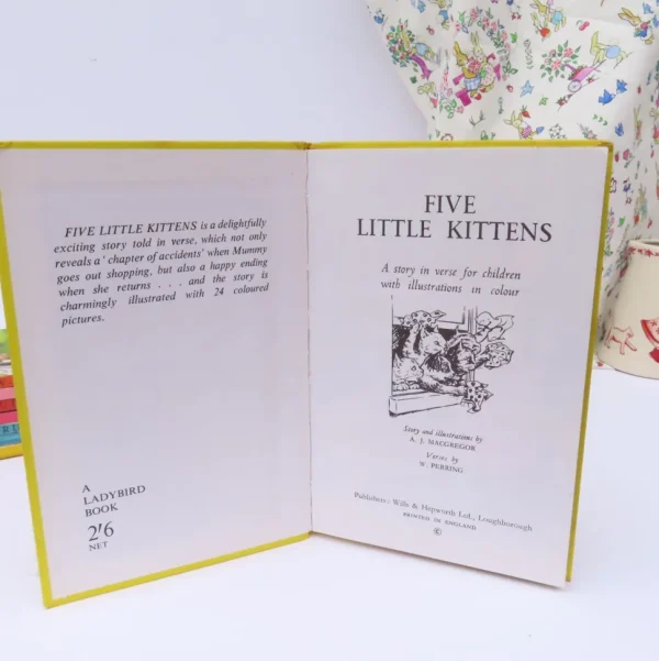 VINTAGE Ladybird book - Five Little Kittens (1966)