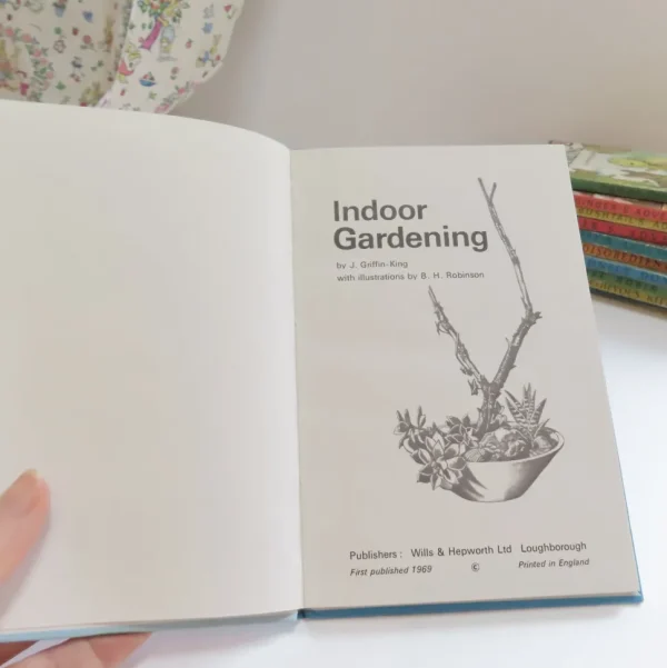 VINTAGE Ladybird book - Indoor Gardening (c.1971)