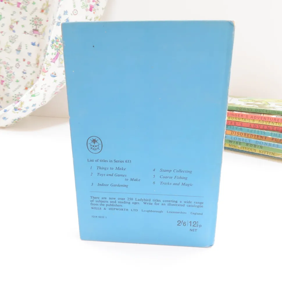 vintage_ladybird_book__in_5.webp VINTAGE Ladybird book - Indoor Gardening (c.1971)