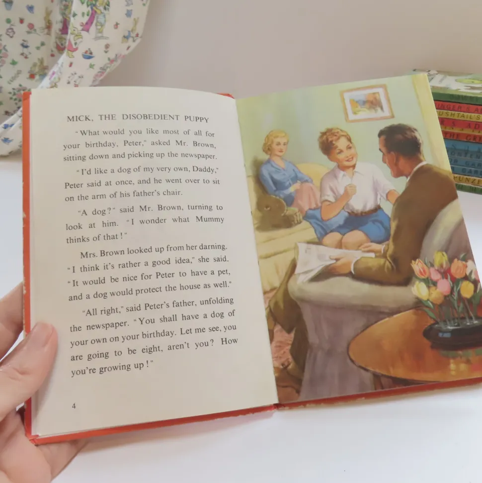 vintage_ladybird_book__mi_4.webp VINTAGE Ladybird book - Mick the Disobedient Puppy (mid 1960s)