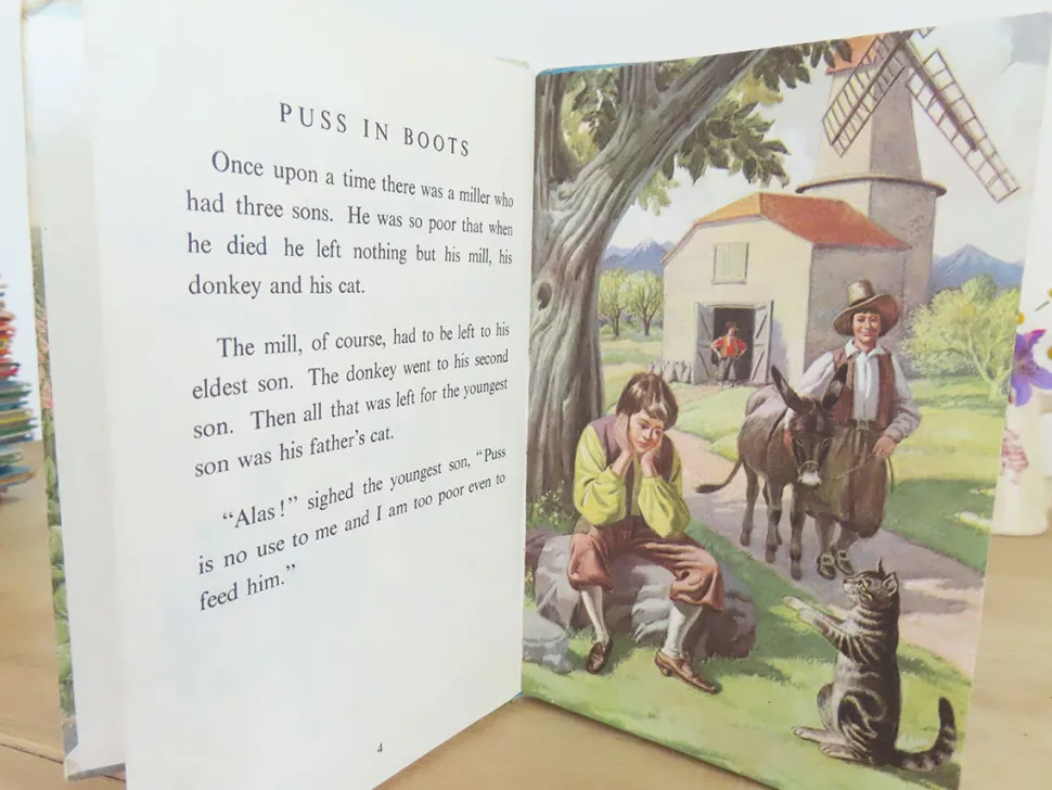 VINTAGE Ladybird book - Puss in Boots (1970s)