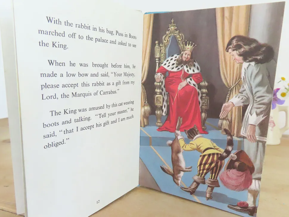 VINTAGE Ladybird book - Puss in Boots (1970s)