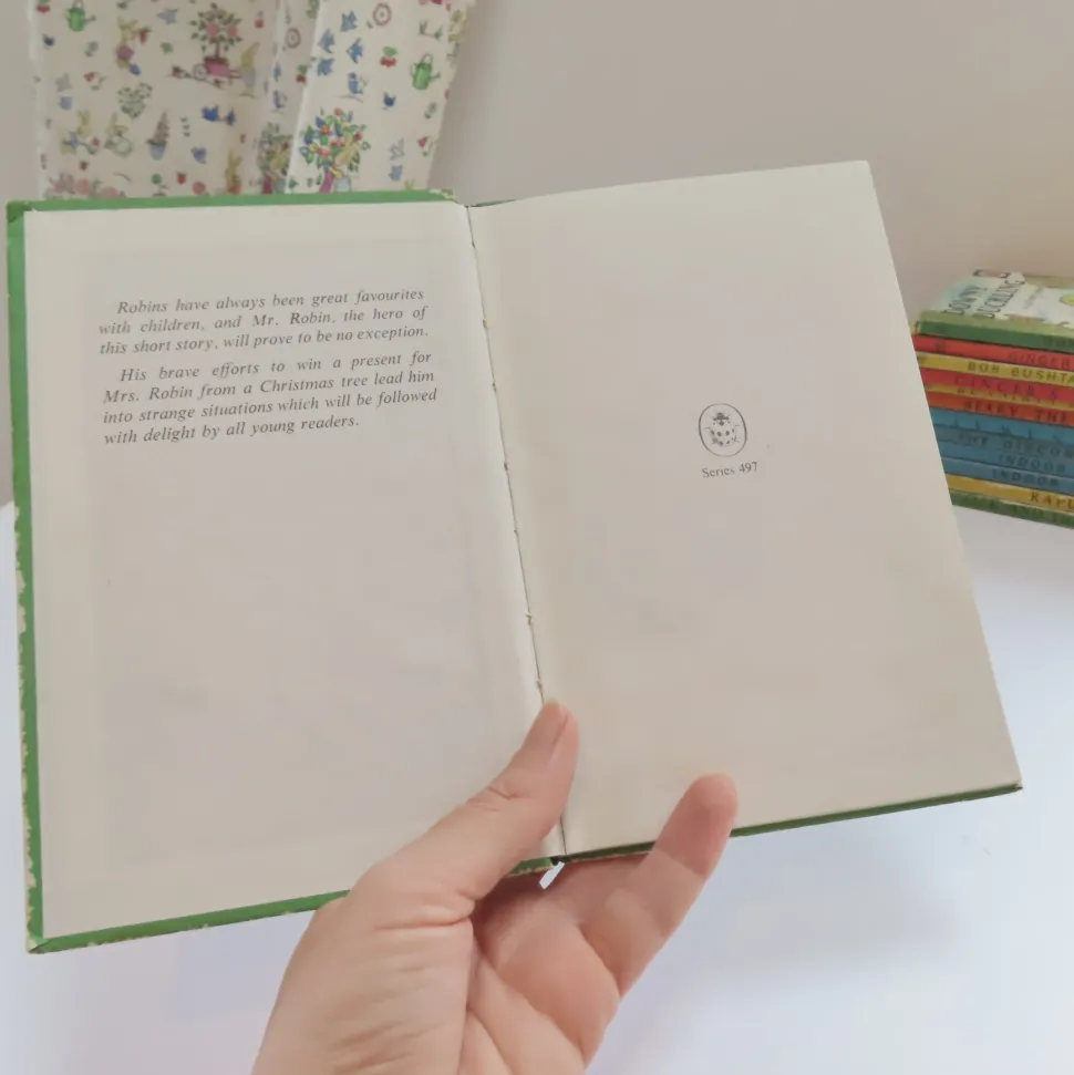 VINTAGE Ladybird book - The Wise Robin (c.1970)